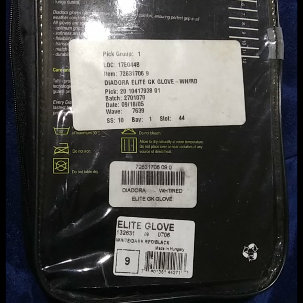 Diadora soccer goalie keeper gloves